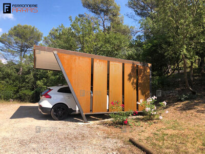 CAR PARK CORTEN