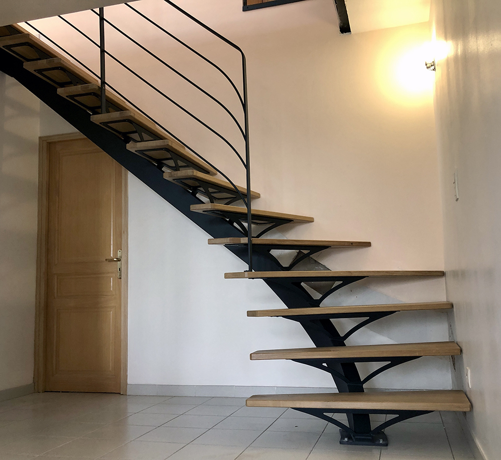 escalier-Ferronnerie-ARRAIS-bois-et-métal